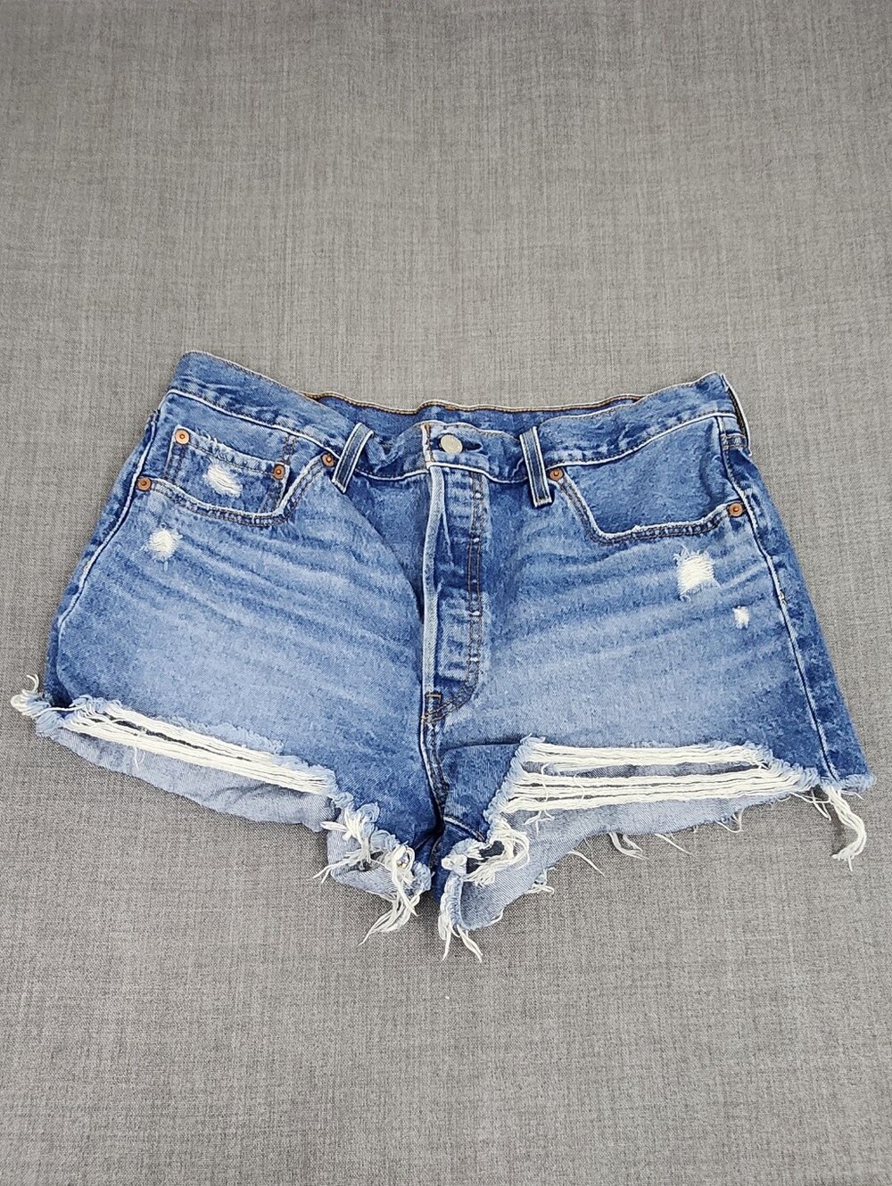 Levis 501 Button Fly Medium Wash Distressed Style 100% Cotton Denim Jean Short